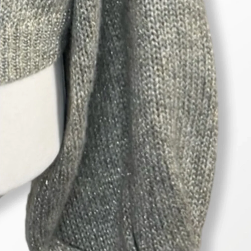 BB Dakota by Steve Madden Grey Metallic Balloon Sleeve Sweater